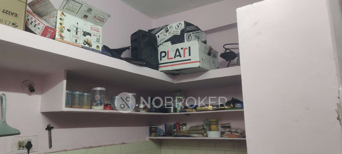 2 BHK Flat In Mohamood Apartment  For Sale  In Yousufguda