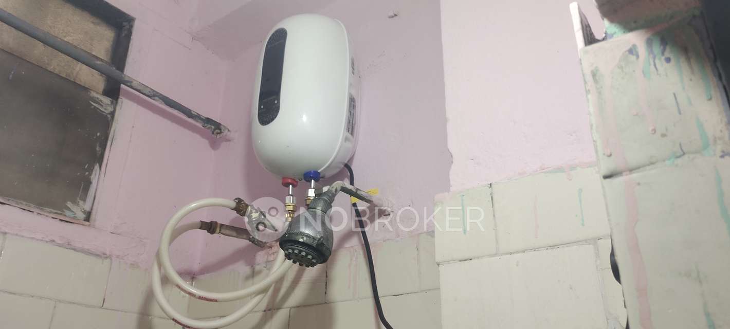 2 BHK Flat In Mohamood Apartment  For Sale  In Yousufguda