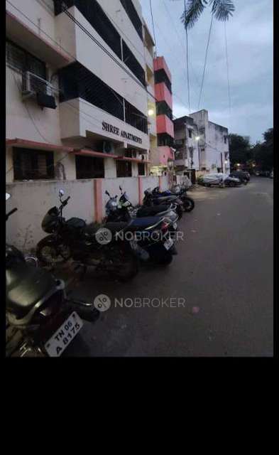 1 RK Flat In Shree Apartment for Rent  In Srinivasa Avenue Road