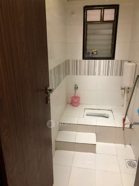 2 BHK Flat In Gemini Grand Bay for Rent  In Manjri