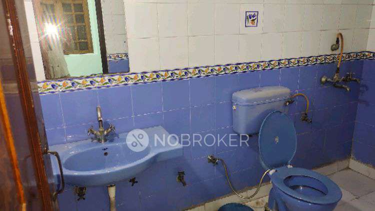 PG for Anyone in Model Town Phase Ii