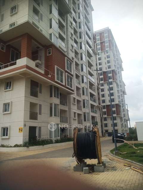 3 BHK Flat In Mana Capitol For Sale  In Mana Capitol