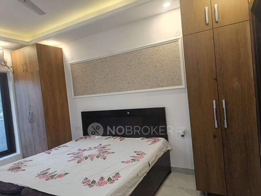 3 BHK Flat In Apartment for Rent  In  Sector 52