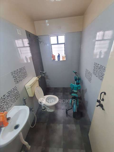 2 BHK Flat In Solacia Phase Ii For Sale  In Wagholi