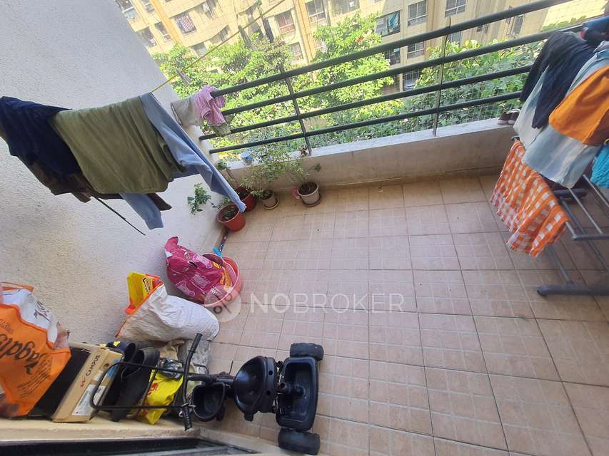 2 BHK Flat In Solacia Phase Ii For Sale  In Wagholi