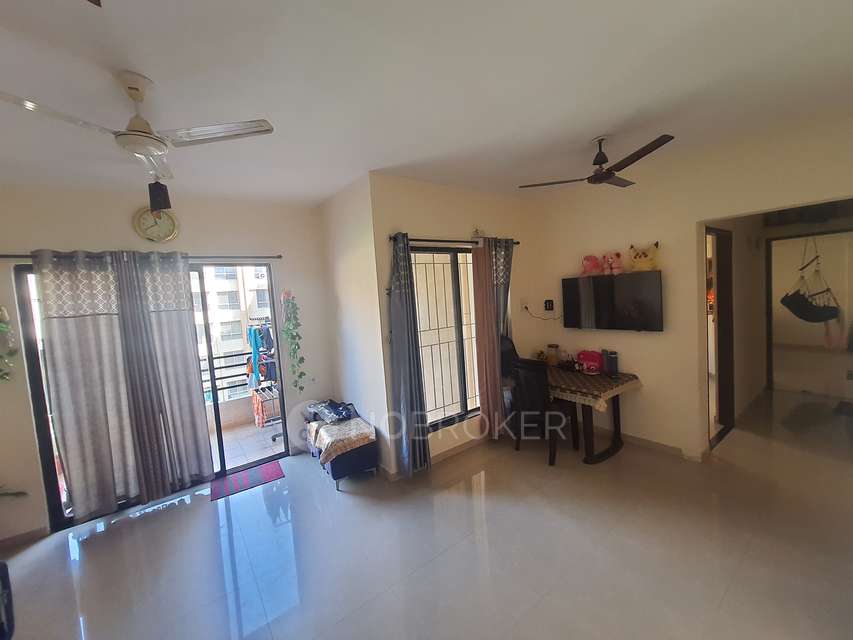 2 BHK Flat In Solacia Phase Ii For Sale  In Wagholi