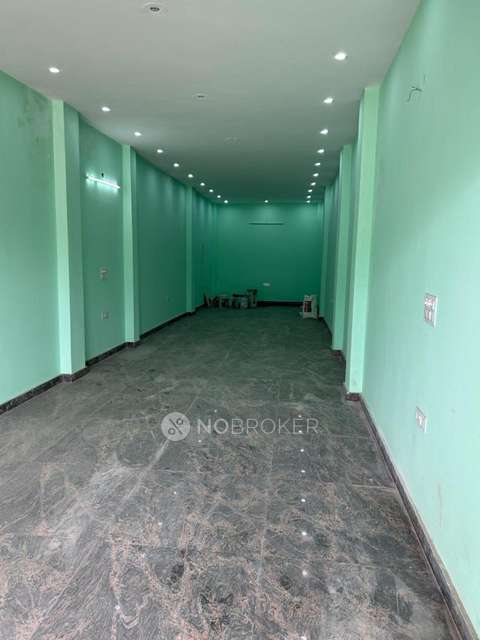 Shop in Sat Bari, Delhi for Rent 