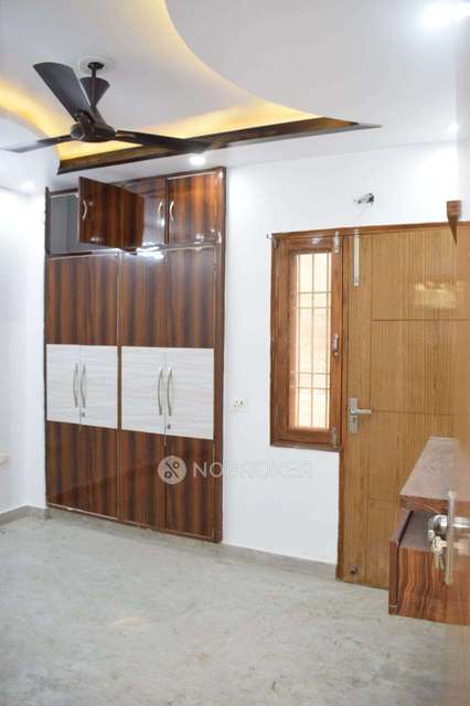 3 BHK Flat In Flat For Sale  In Rajgarh Colony