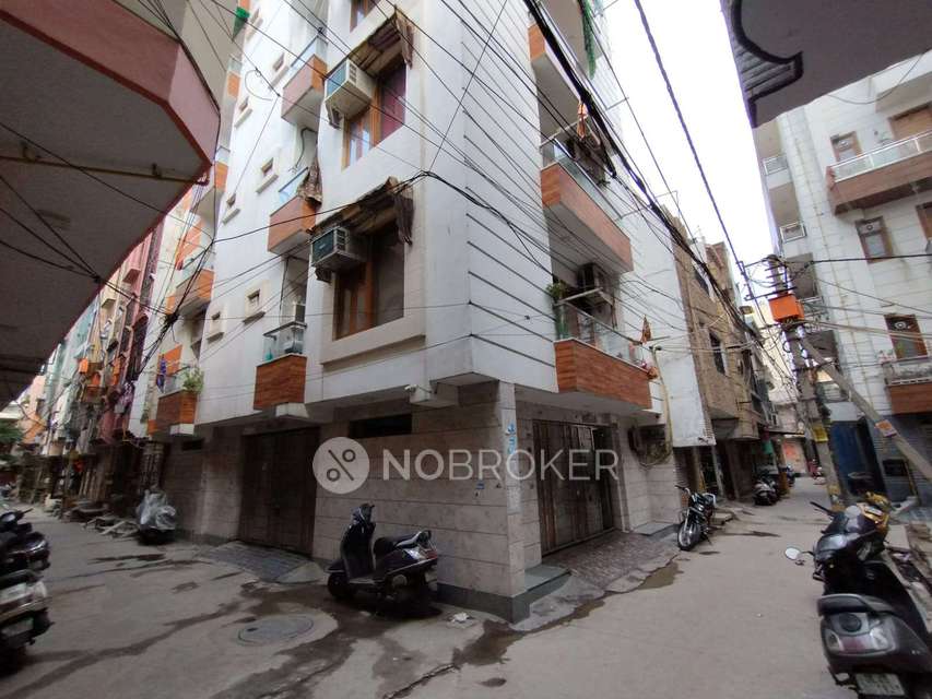 3 BHK Flat In Flat For Sale  In Rajgarh Colony