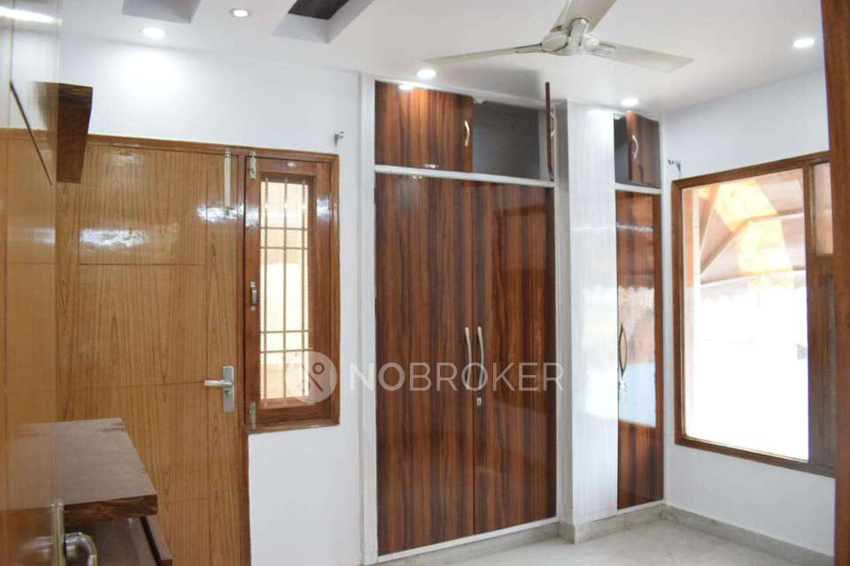 3 BHK Flat In Flat For Sale  In Rajgarh Colony