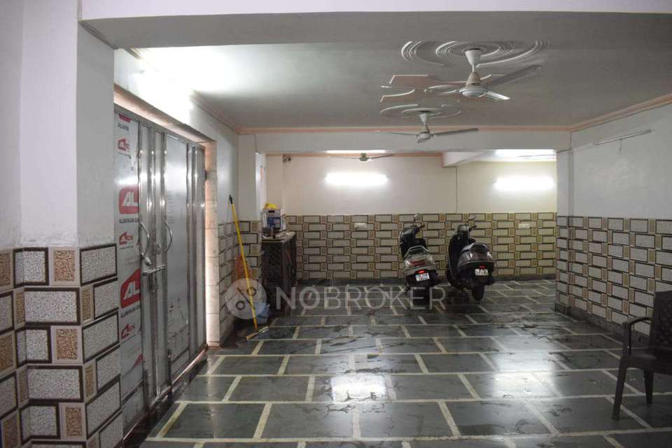 3 BHK Flat In Flat For Sale  In Rajgarh Colony