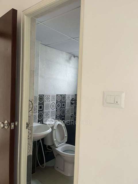 2 BHK Flat In Sowparnika Flamenco For Sale  In Sarjapur