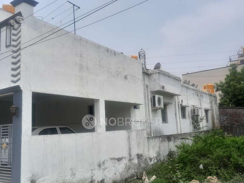 4+ BHK House For Sale  In Ambal Nagar Main Road