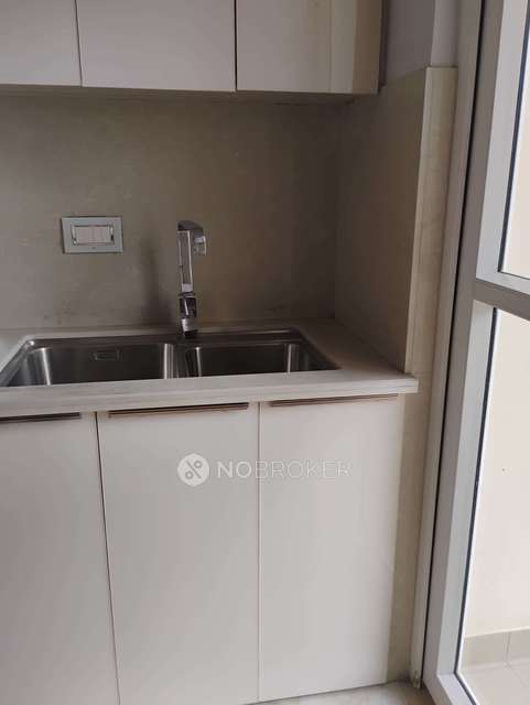 4 BHK Flat In Speedway Avenue For Sale  In Yamuna Expressway