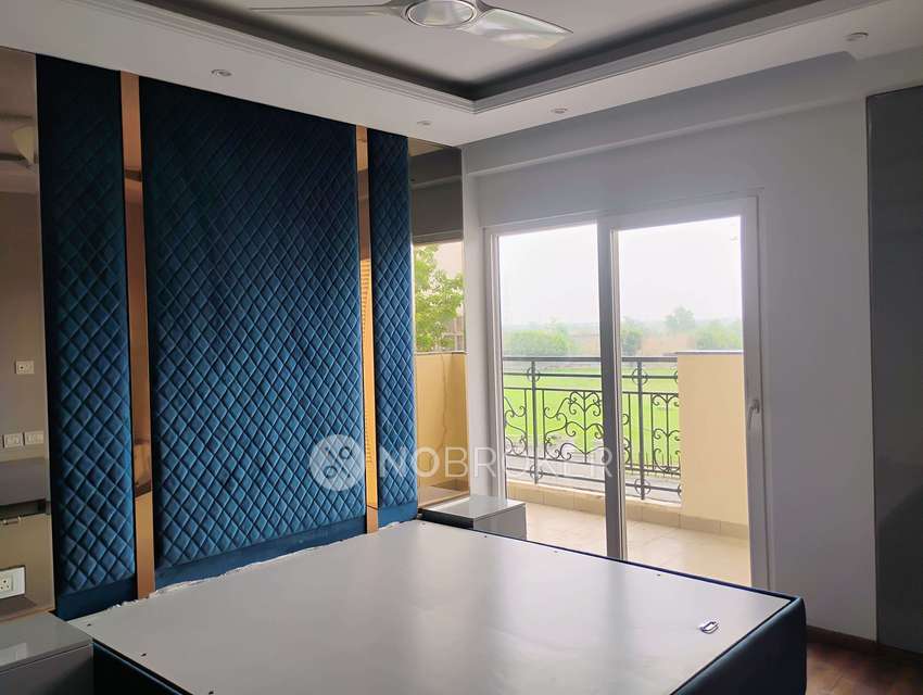 4 BHK Flat In Speedway Avenue For Sale  In Yamuna Expressway