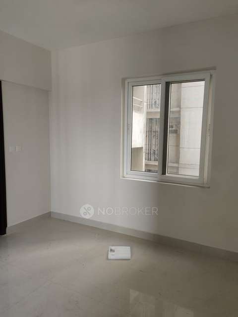 1 BHK Flat In Sjr Blue Waters For Sale  In Sarjapur Road