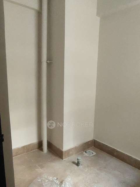 1 BHK Flat In Sjr Blue Waters For Sale  In Sarjapur Road