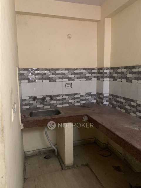 2 BHK Flat In Galaxy Apartment, Rangpuri, Mahipalpur For Sale  In Mahipalpur
