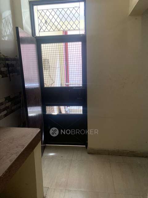 2 BHK Flat In Galaxy Apartment, Rangpuri, Mahipalpur For Sale  In Mahipalpur