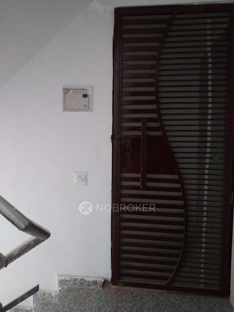 2 BHK Flat In Relish Garden Crystal Apartmen For Sale  In  Mehrauli, 