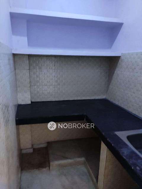 1 BHK Flat For Sale  In  Defence Colony