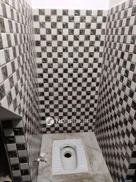 1 BHK Flat For Sale  In  Defence Colony