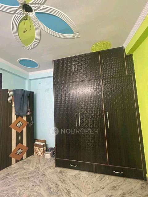 1 RK Flat For Sale  In Kondli