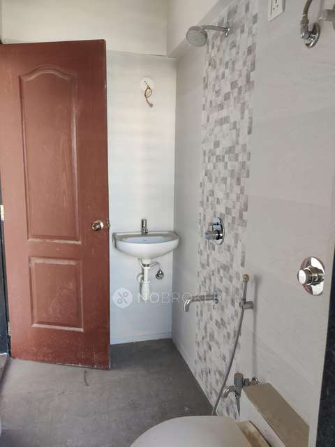 1 BHK Flat In Varda Building For Sale  In Thane West