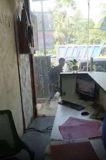 Showroom in Shop No.3, Alfaz Manzil, Hindustan Naka, Char Rasta, Kandivali West, Mumbai, Maharashtra 400067, India, Mumbai for Rent 