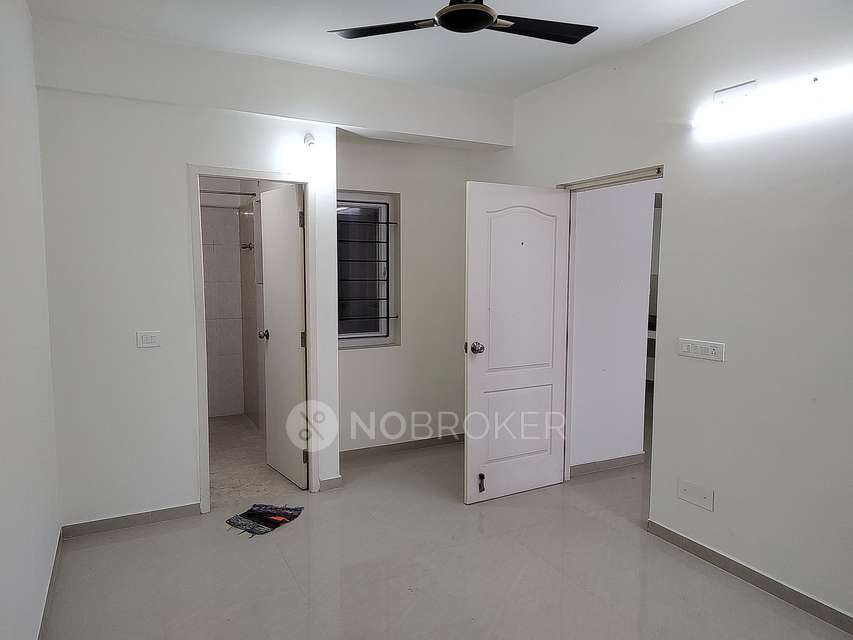 2 BHK Flat In Kg Good Fortune For Sale  In Perumbakkam
