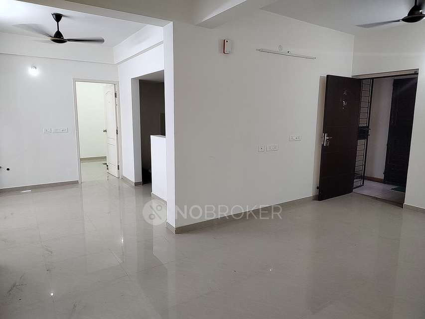 2 BHK Flat In Kg Good Fortune For Sale  In Perumbakkam