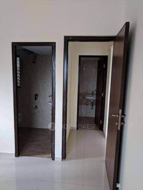 1 RK Flat In Marathon Nextown For Sale  In Thane