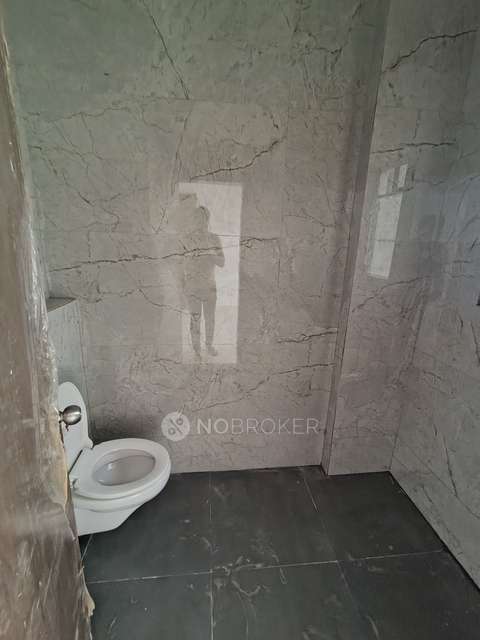 2 BHK Flat In Maya Harmony, Mumbai For Sale  In Mulund West