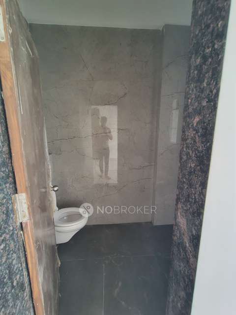 2 BHK Flat In Maya Harmony, Mumbai For Sale  In Mulund West