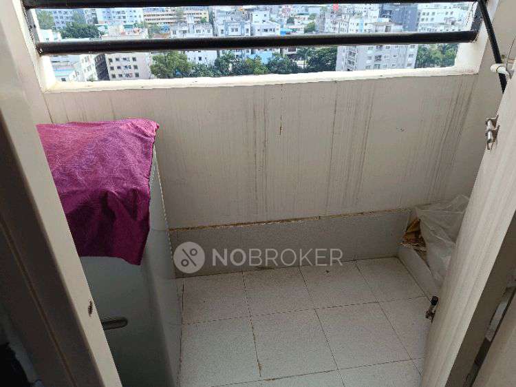 1 BHK Flat In Pari Towers Narhe for Rent  In Shree Control Chowk
