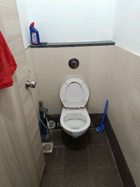 1 BHK Flat In Pari Towers Narhe for Rent  In Shree Control Chowk