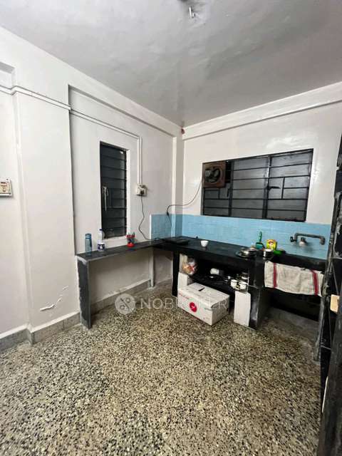 Single Room for Female In 1 BHK  In Praklp Ganesh Socity In Kothrud