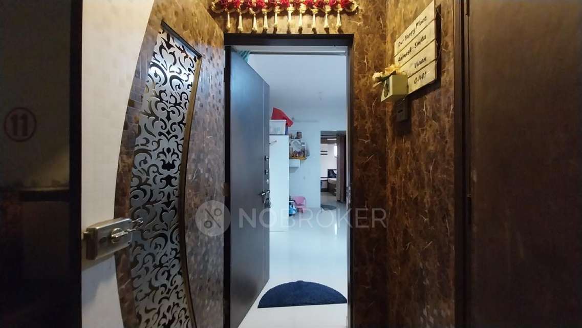 2 BHK Flat In Bhoomi Legend For Sale  In Kandivali East