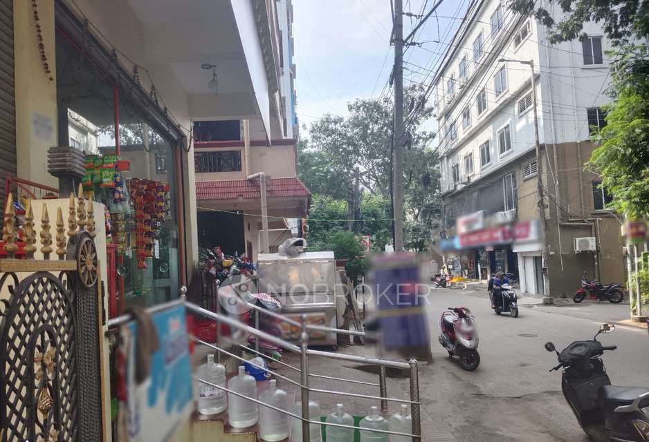 Commercial Property in Taranaka, Hyderabad for Rent 