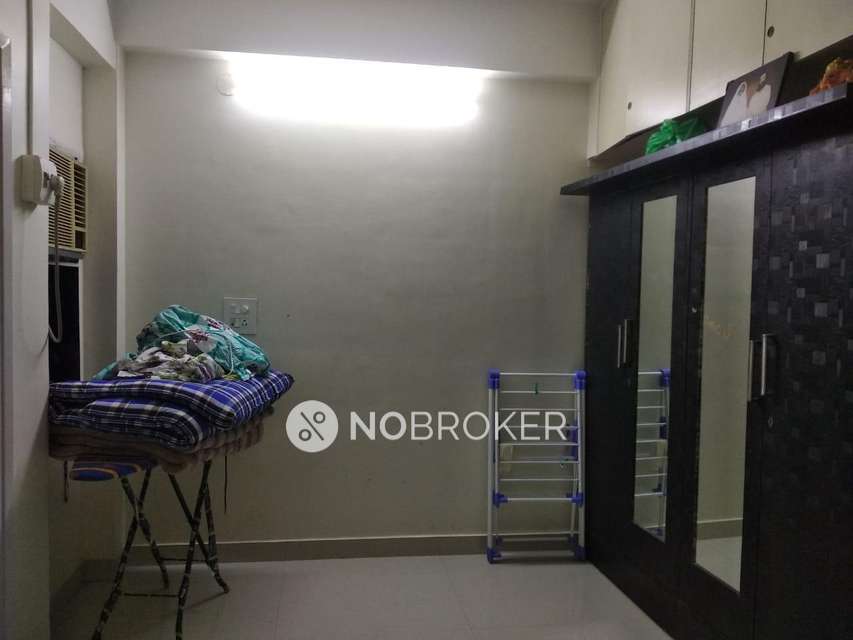 1 BHK Flat In Vallabh Bhuvan For Sale  In Vile Parle West