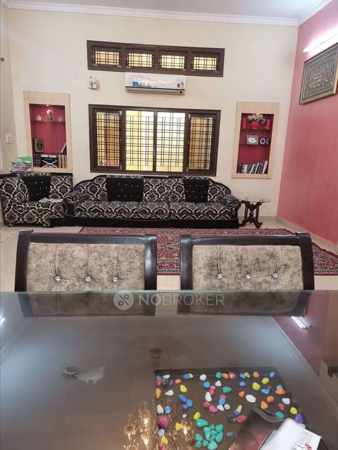 4 BHK Flat For Sale  In Bahadurpura