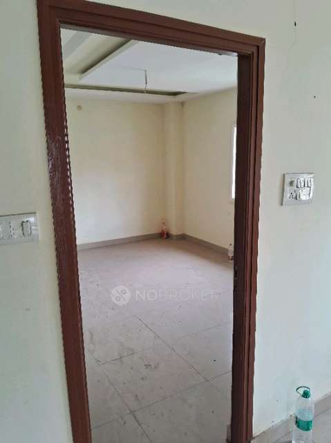 3 BHK Flat In Royal Kunj Apartments For Sale  In Banjara Hills