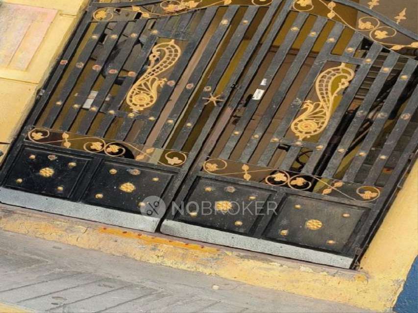 1 RK Flat In Standalone  Building  for Rent  In Basaweshwara Nagar