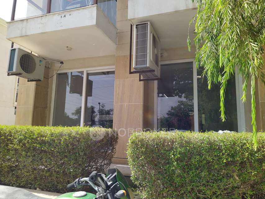 3 BHK Flat In Astaire Garden For Sale  In Sector 70a
