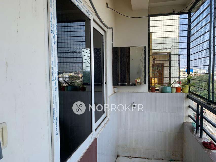 2 BHK Flat In S R N Sahastra For Sale  In Miyapur