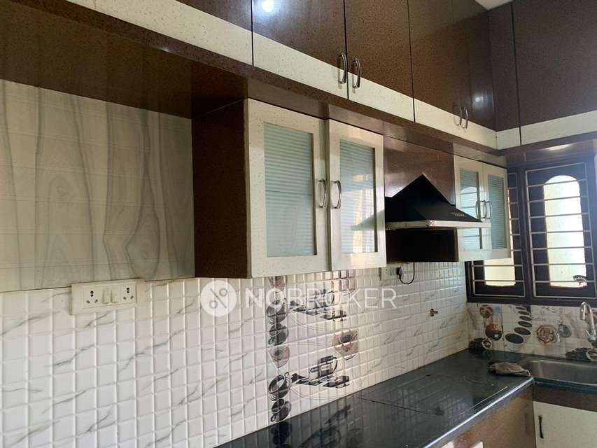 2 BHK Flat In S R N Sahastra For Sale  In Miyapur