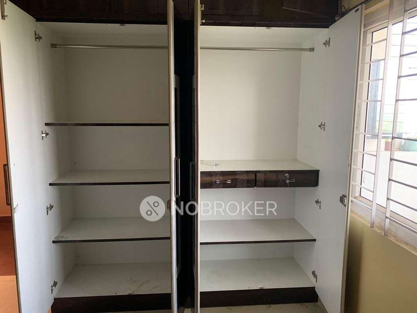 2 BHK Flat In S R N Sahastra For Sale  In Miyapur