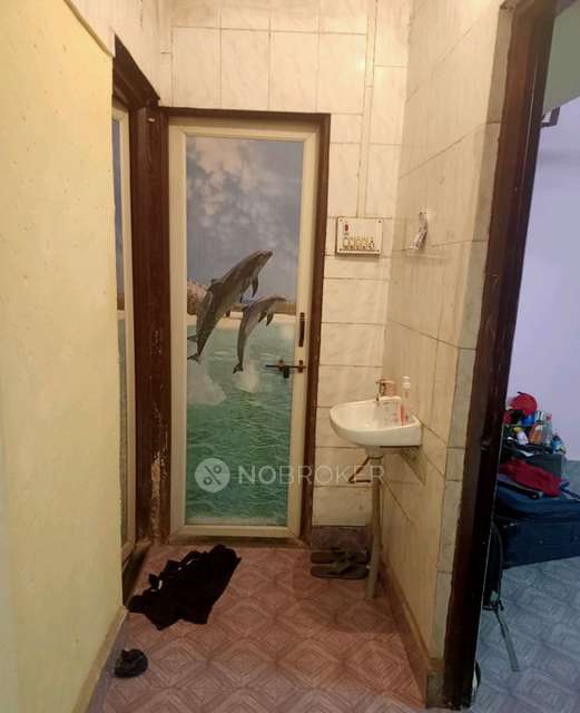 Single Room for Female In 1 BHK  In Vaishanvi  In Shahunagar, Chinchwad