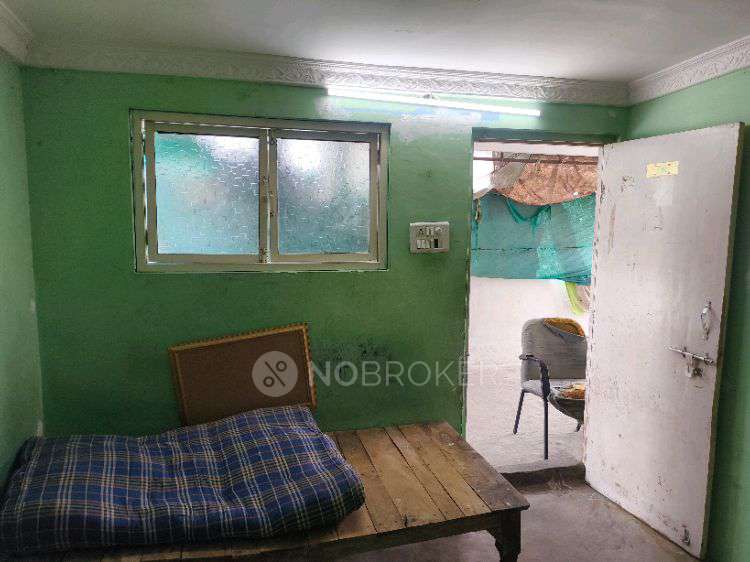 2 BHK Flat In Mk Manzil Frist Lancer for Rent  In Banjara Hills