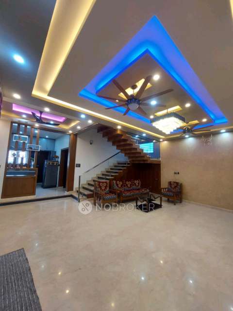 4+ BHK Flat For Sale  In Virat Nagar, Bommanahalli